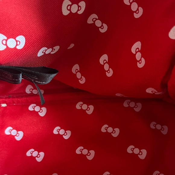 Hello Kitty White and Pink Backpack - Picture 3 of 5